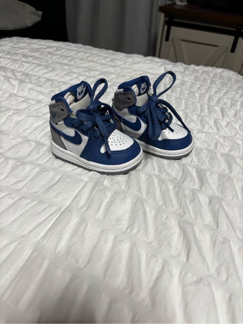 Air Jordan 1 retro og Navy Blue, White & Gray High-Top